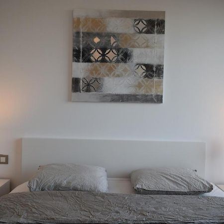 Magnificent Apartment Close To The Beach San Adrián de Besós Zewnętrze zdjęcie